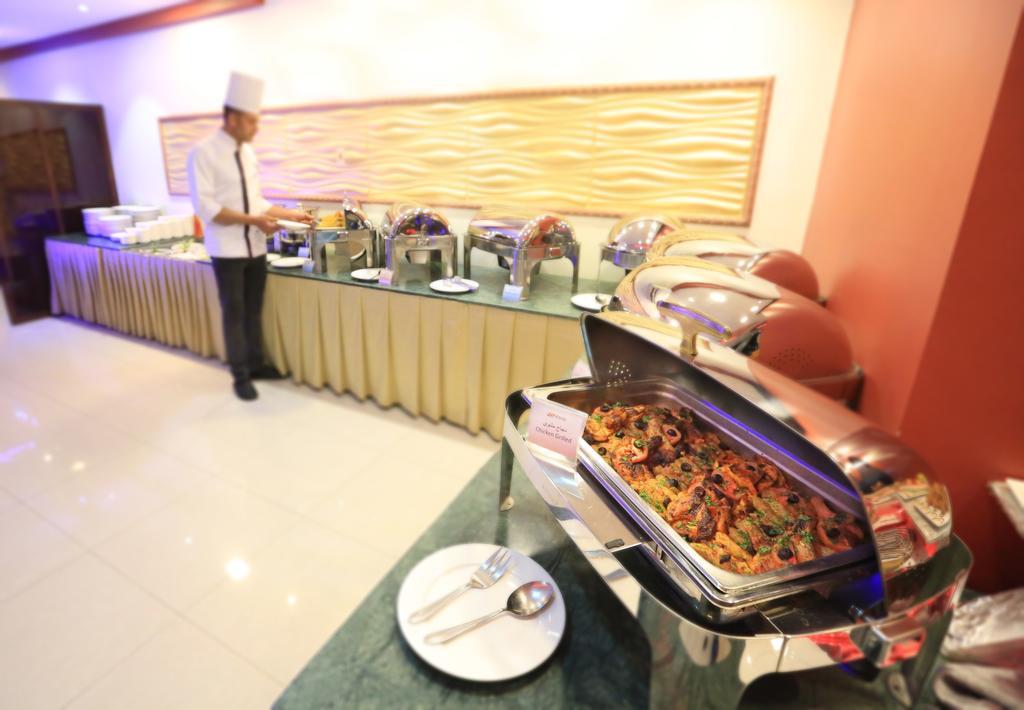 Rose Oasis Hotel Najran Exteriör bild