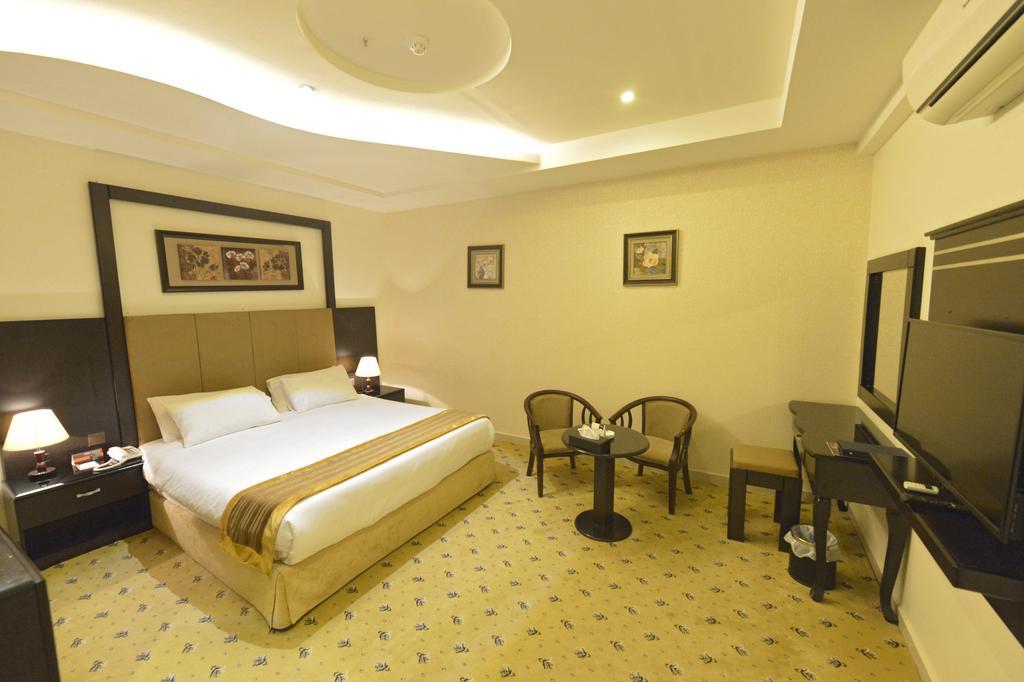 Rose Oasis Hotel Najran Exteriör bild
